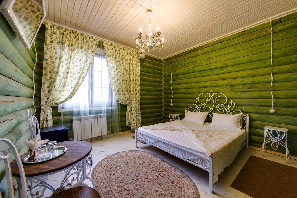 Villa Lui-Jo Krasnodar Phòng bức ảnh